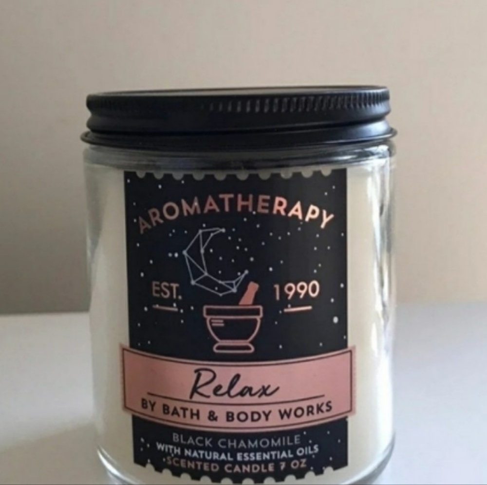 Bath & Body Works Aromatherapy Relax Candle -
